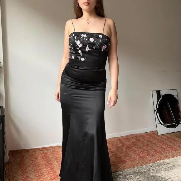 90s black prom dress Vintage 90s Black Velvet Gothic Prom Dress by Jones New York – Odd Faery main image 1